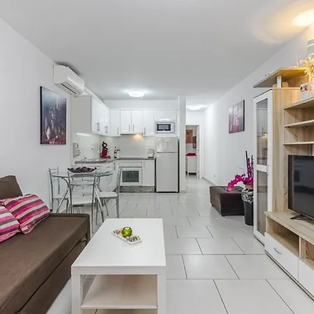 Cristianos Royal Gardens Apartment Playa de las Américas